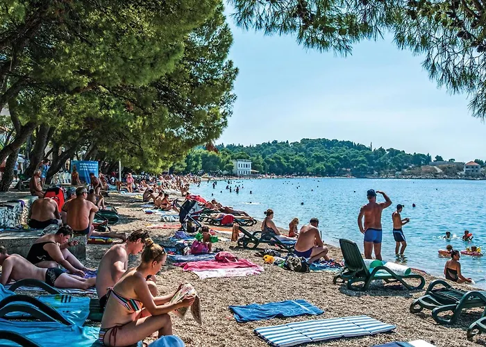Vukovarska Ix * Makarska